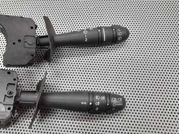 Conjunto / manetes de luzes e limpa vidros RENAULT Clio II Société (SB0/1/2_) Imagem-1