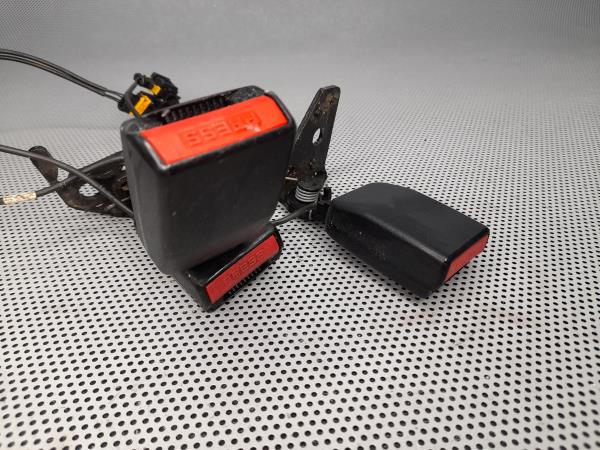 Hebilla de cinturón trasero izquierdo PEUGEOT 207 SW (WK_) Imagem-1