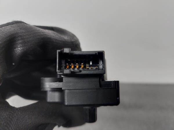 Motor del compuerta de la calefacción MERCEDES-BENZ CLK (C209) Imagem-2