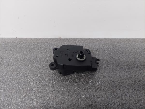 Motor del compuerta de la calefacción MERCEDES-BENZ CLK (C209) Imagem-1