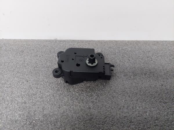 Motor del compuerta de la calefacción MERCEDES-BENZ CLK (C209) Imagem-1