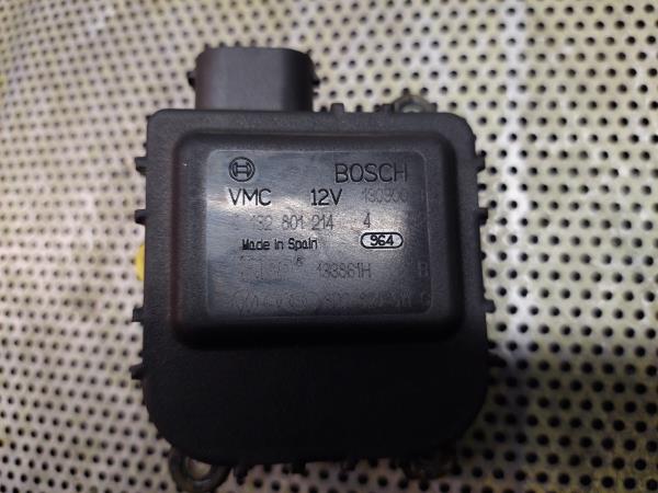Motor del compuerta de la calefacción VOLKSWAGEN Bora (1J2) Imagem-1