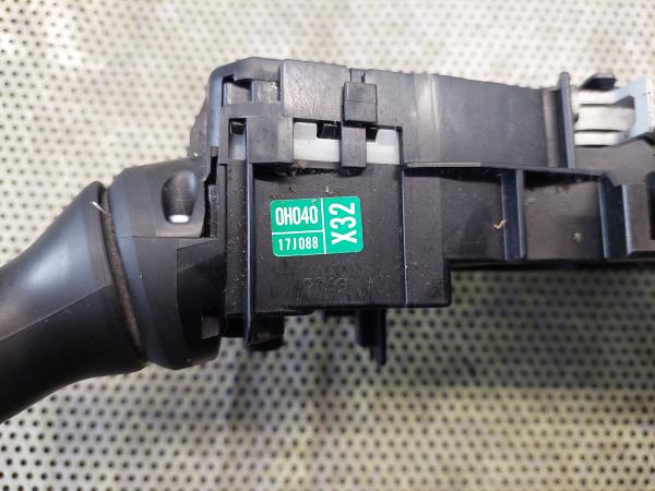 Conjunto / manetes de luzes e limpa vidros PEUGEOT 108 Imagem-6