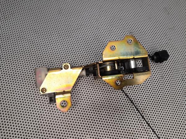 Motor Fecho Mala VOLKSWAGEN Touareg (7L) Imagem-3