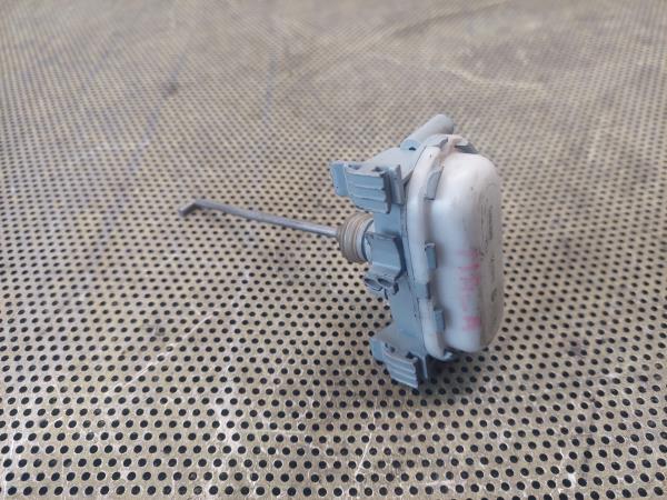 Motor Fecho Mala VOLKSWAGEN Polo (6N) Imagem-2