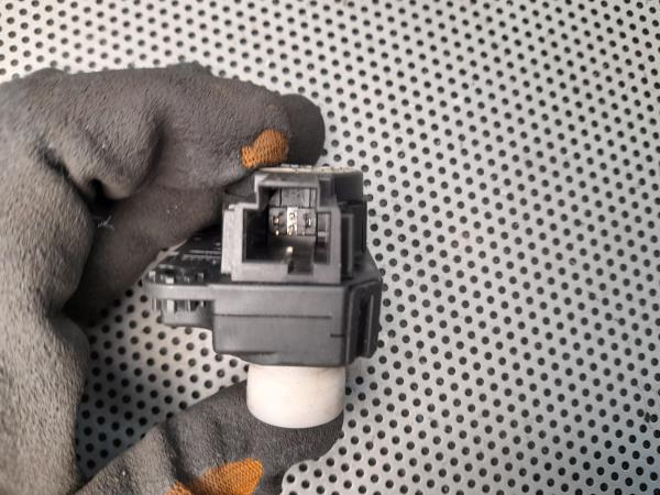 Motor del compuerta de la calefacción RENAULT Master III (FV) Imagem-3