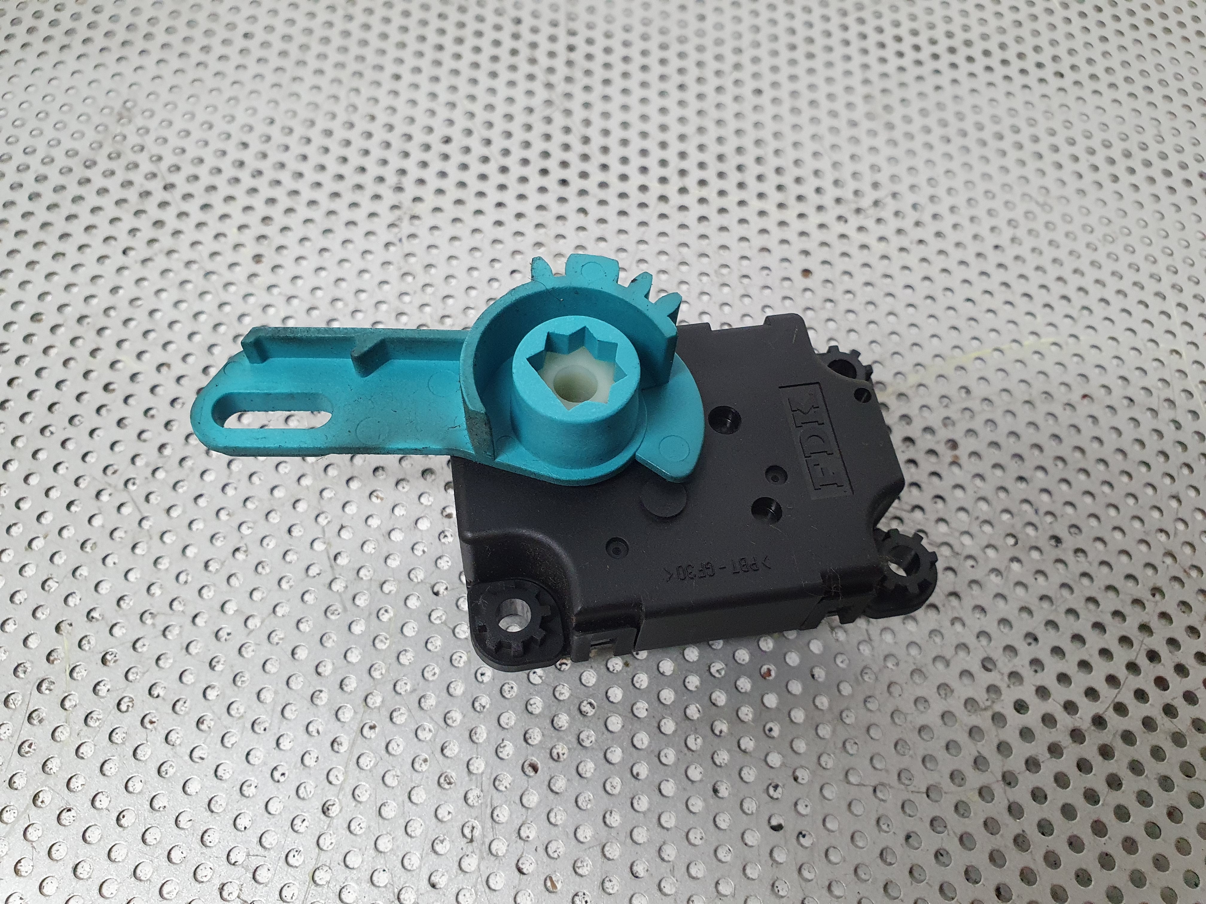 Motor del compuerta de la calefacción RENAULT Megane III (BZ0_) Imagem-2