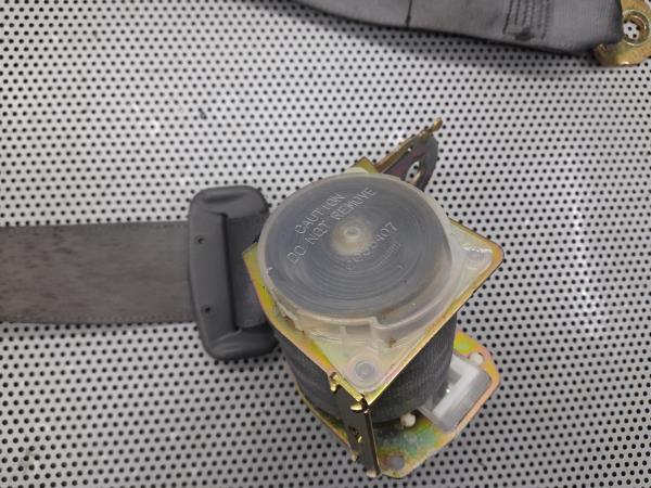 Right rear seatbelt TOYOTA Prius Hatchback (_W2_) Imagem-3