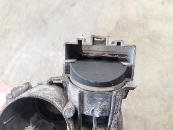 Bombín de encendido FORD Focus I Carrinha Van (DNW) Imagem-1