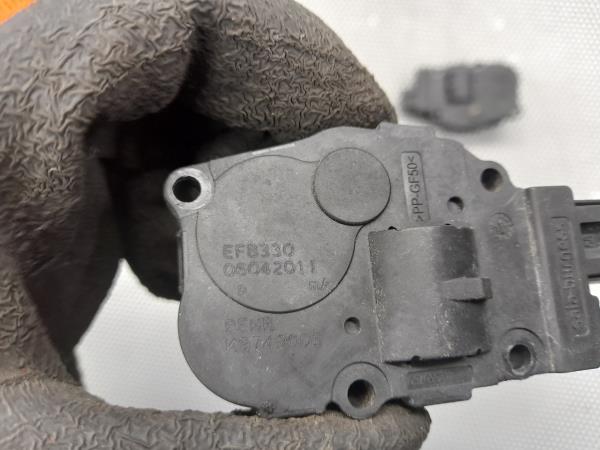 Motor del compuerta de la calefacción MERCEDES-BENZ Classe C (W204) Imagem-2