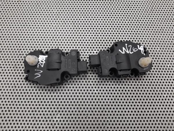 Motor del compuerta de la calefacción MERCEDES-BENZ Classe C (W204) Imagem-4