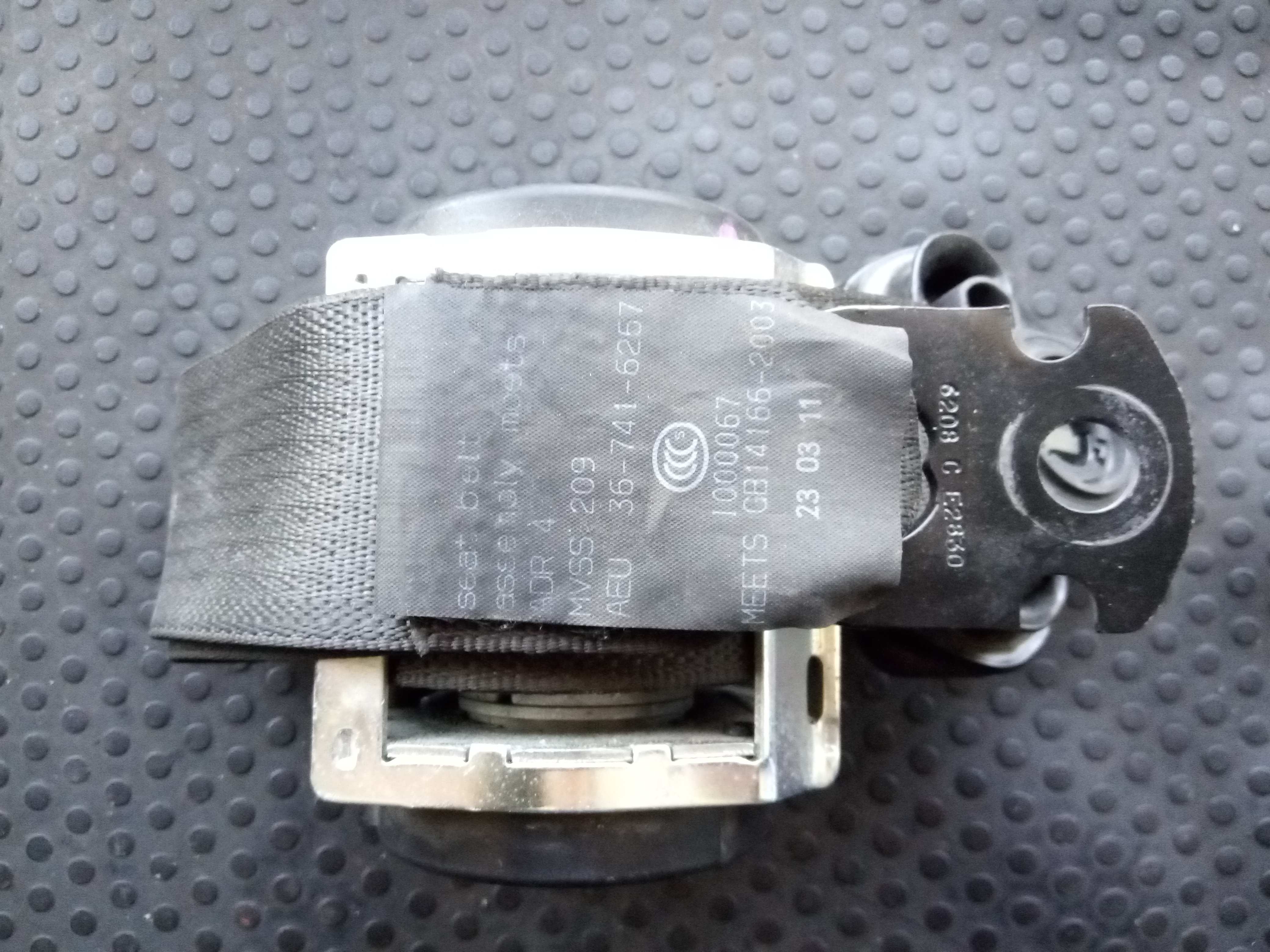Left rear seatbelt OPEL Corsa D Imagem-1