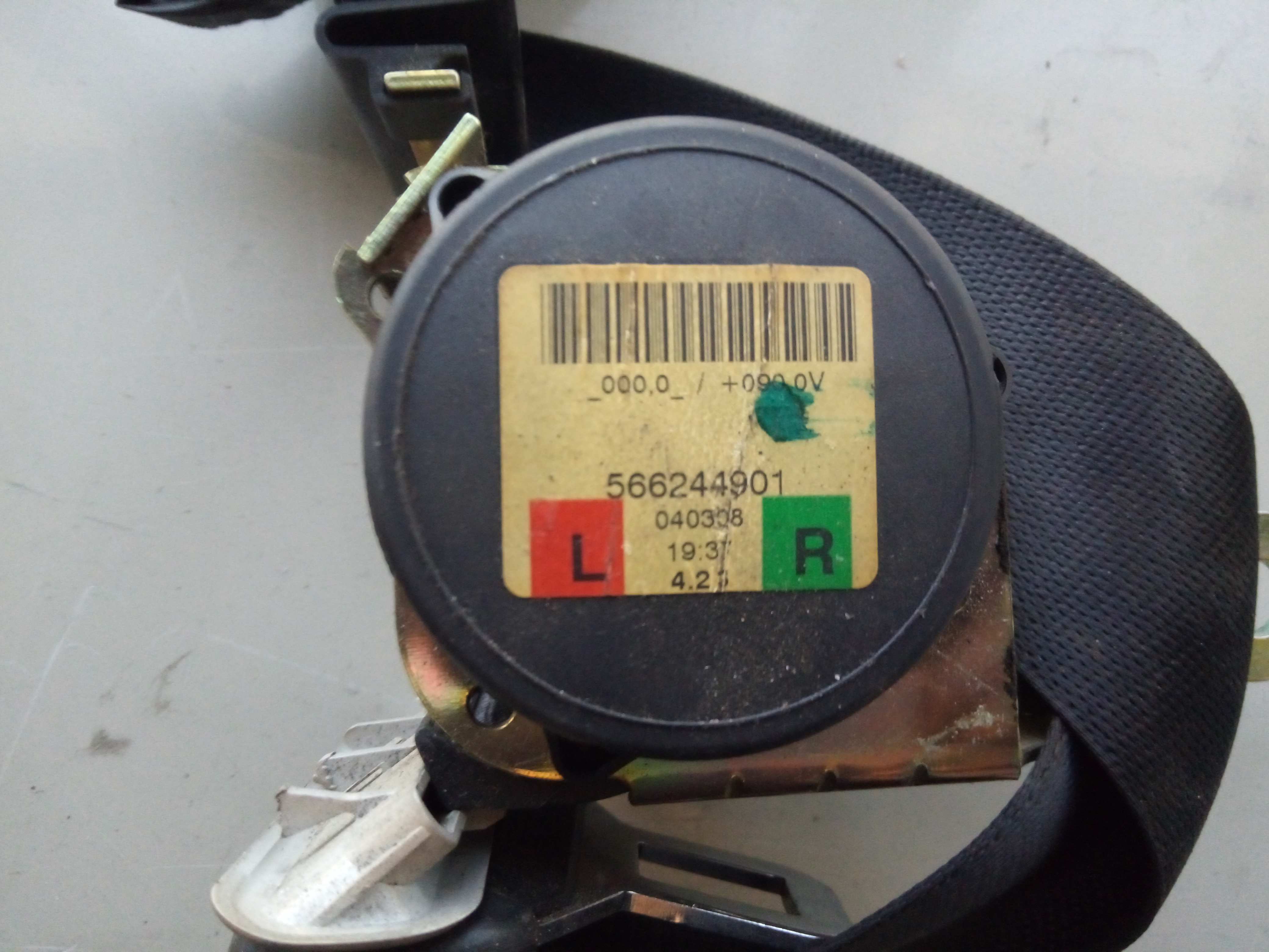 Left rear seatbelt BMW 3 (E46) Imagem-1