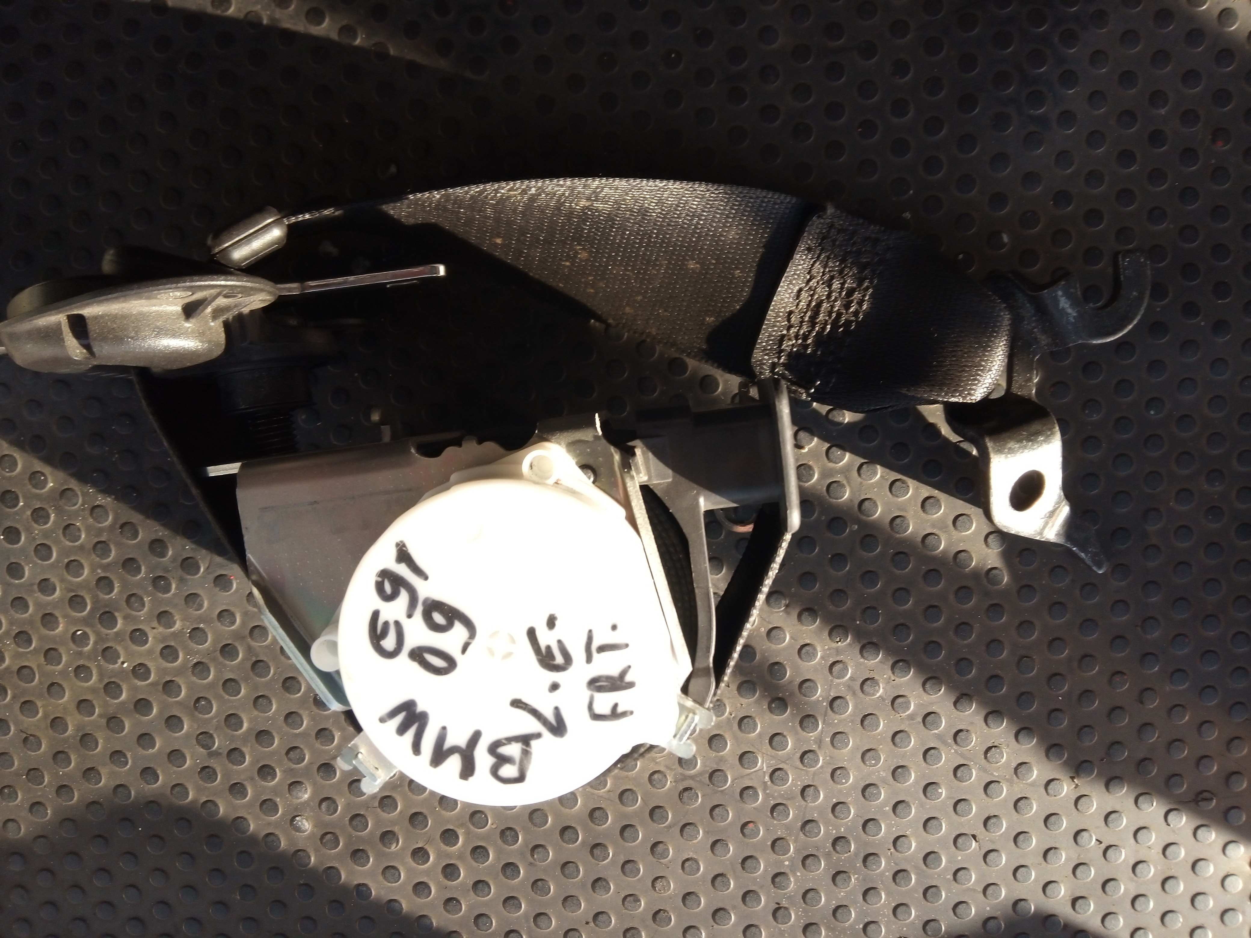 Cinturón delantero izquierdo BMW 3 Touring (E91)