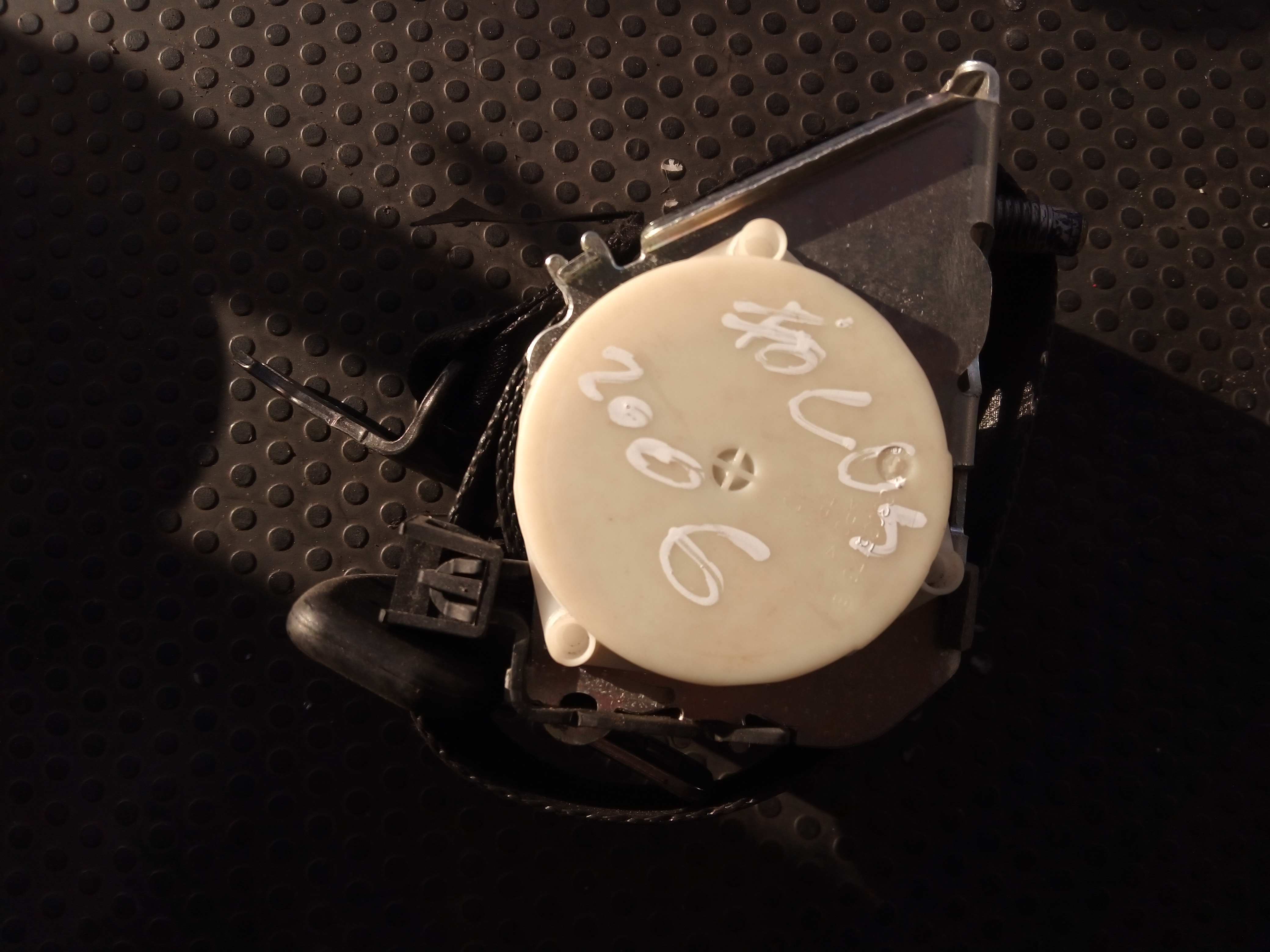 Left rear seatbelt FORD Focus II (DA_)