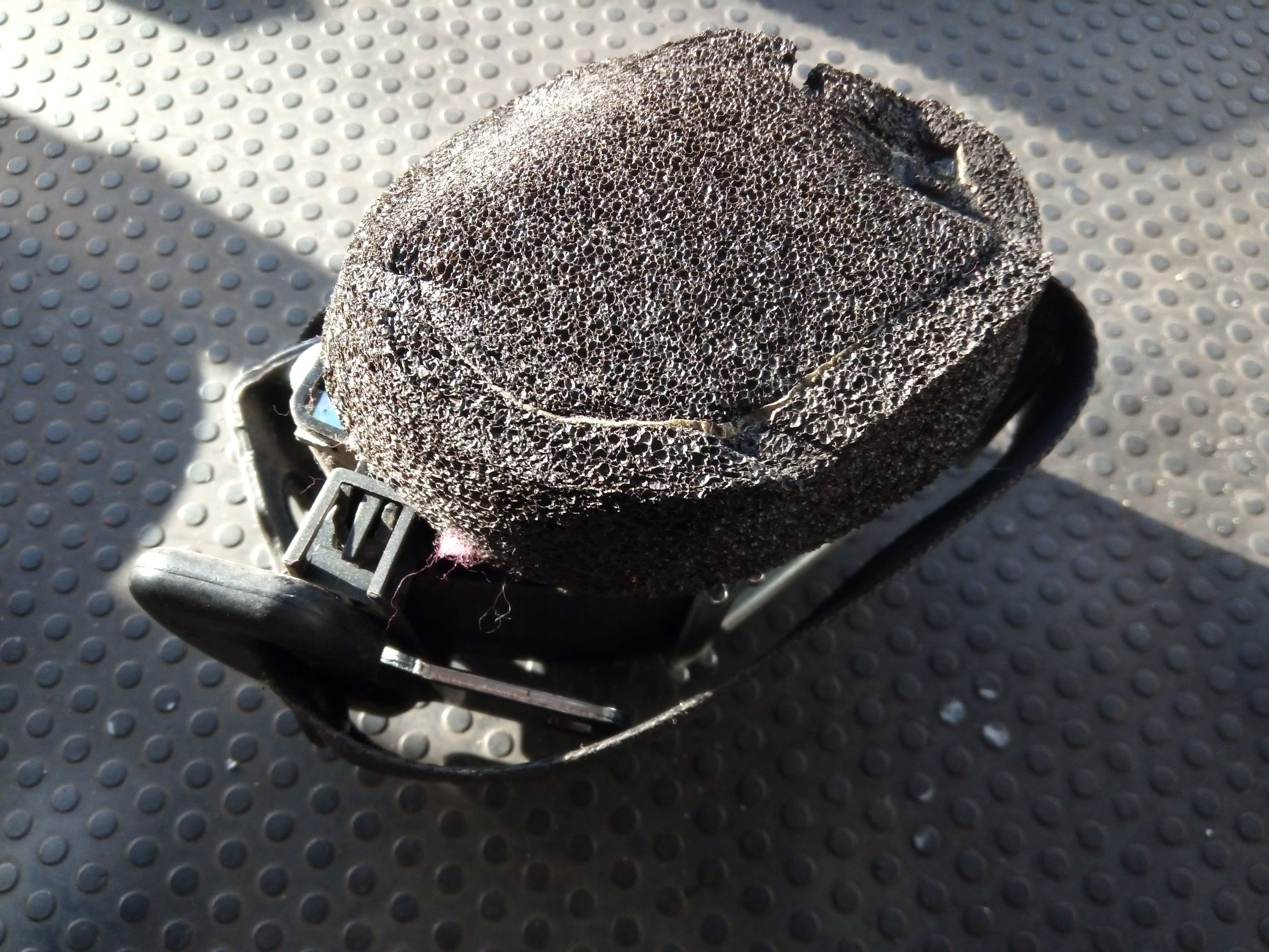 Left rear seatbelt FORD Focus I (DAW, DBW) Imagem-1