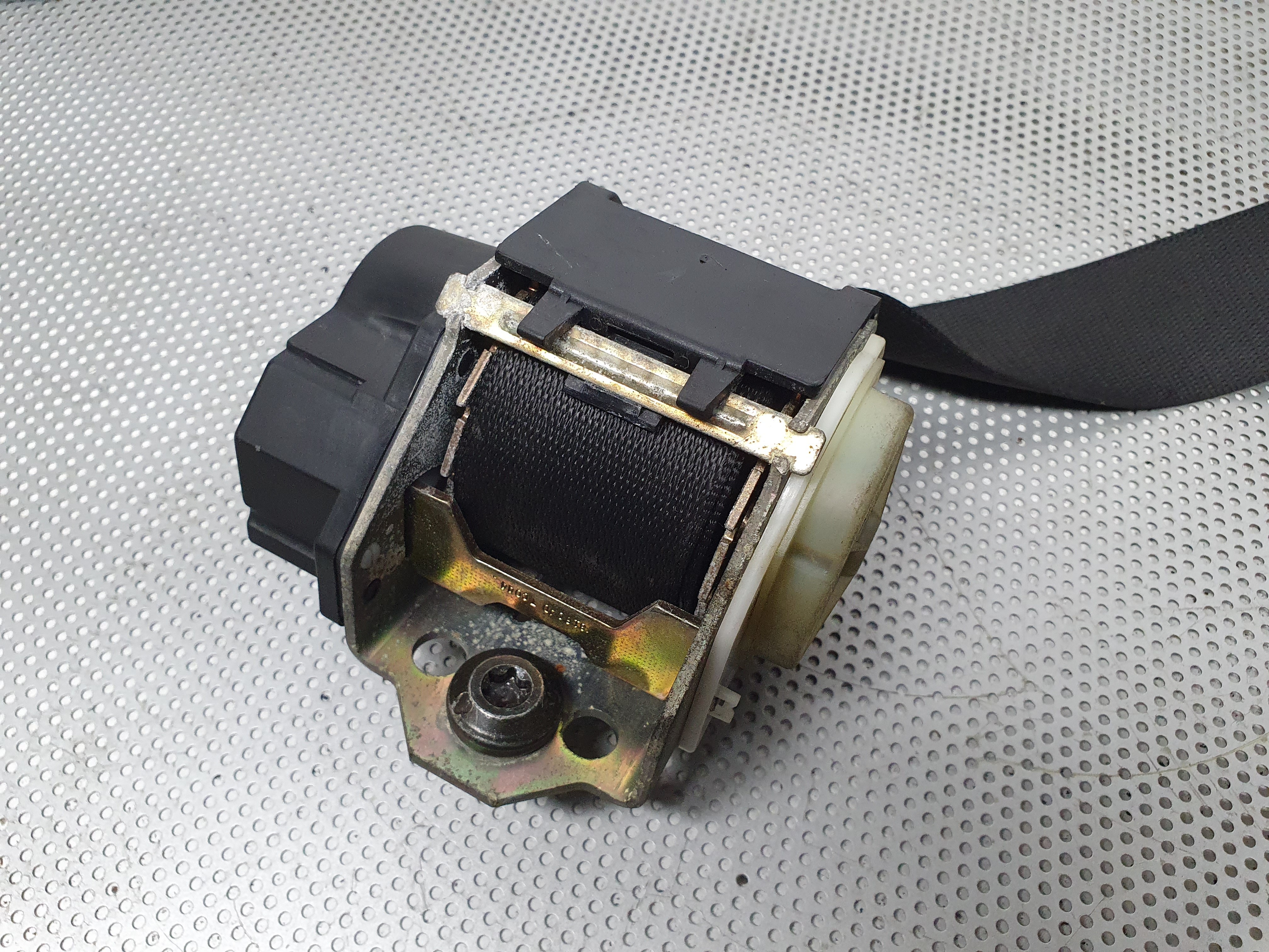 Left rear seatbelt MERCEDES-BENZ Classe M (W163) Imagem-3