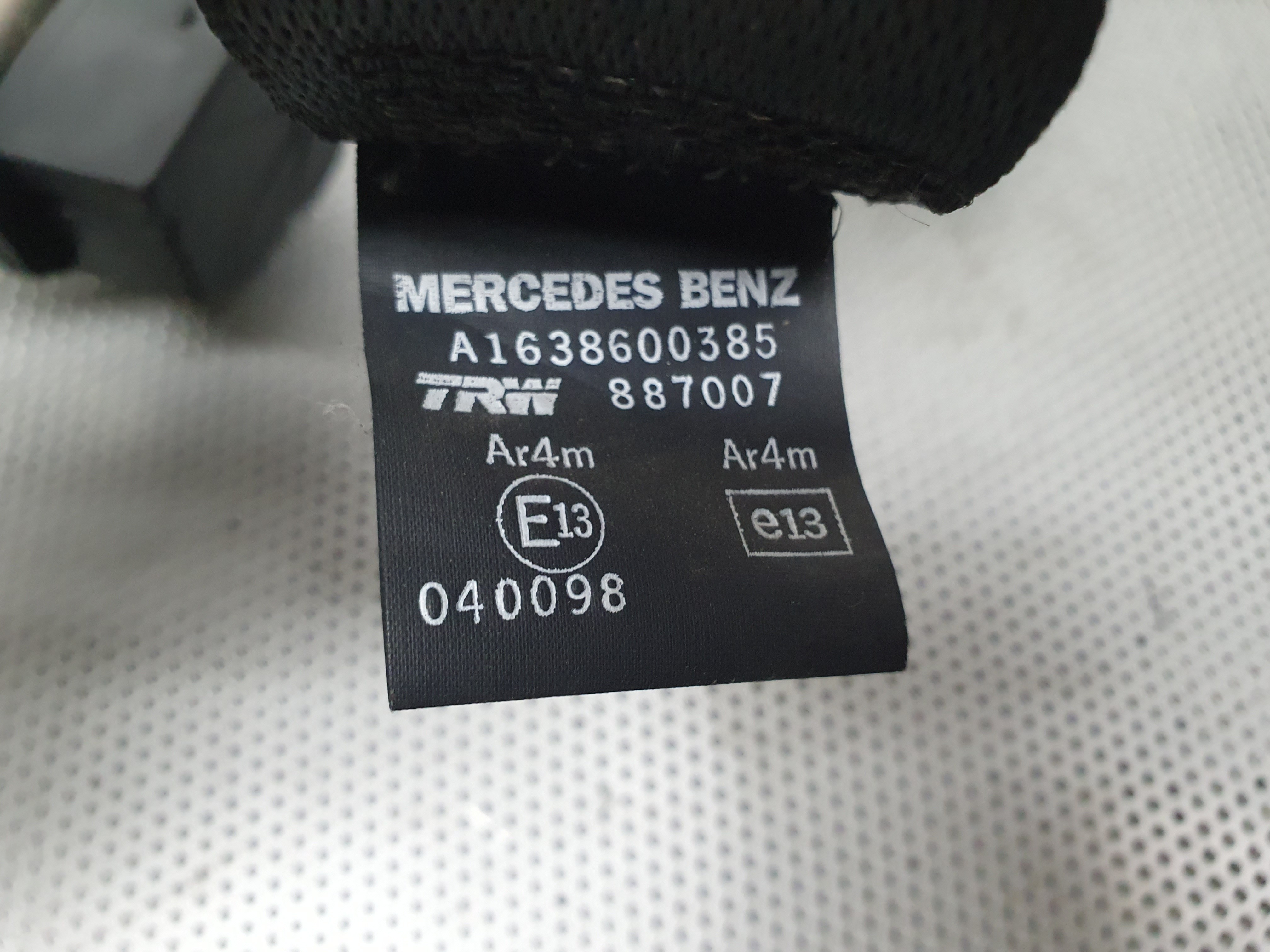 Left rear seatbelt MERCEDES-BENZ Classe M (W163) Imagem-5