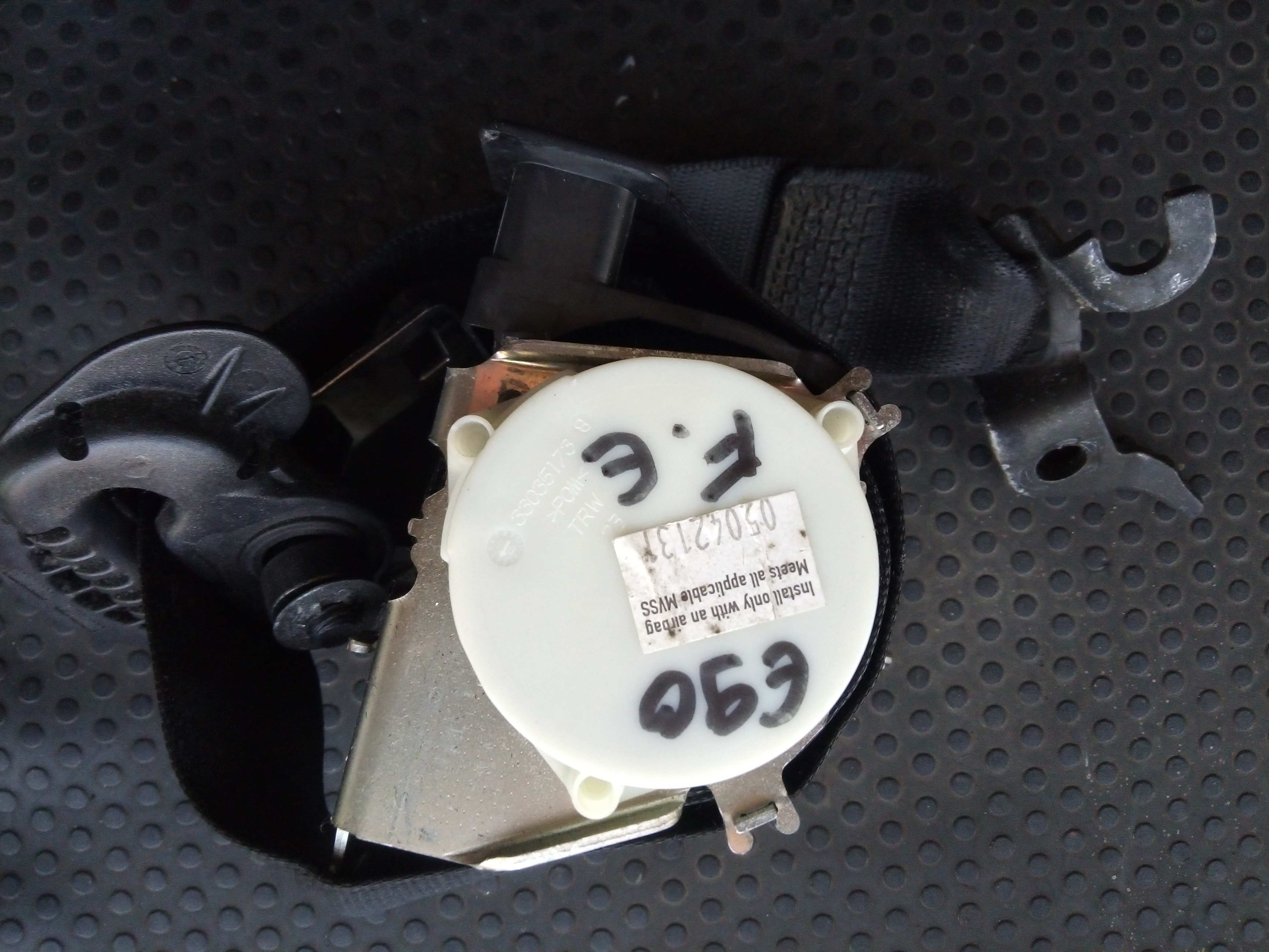 Cinturón delantero izquierdo BMW 3 (E90)