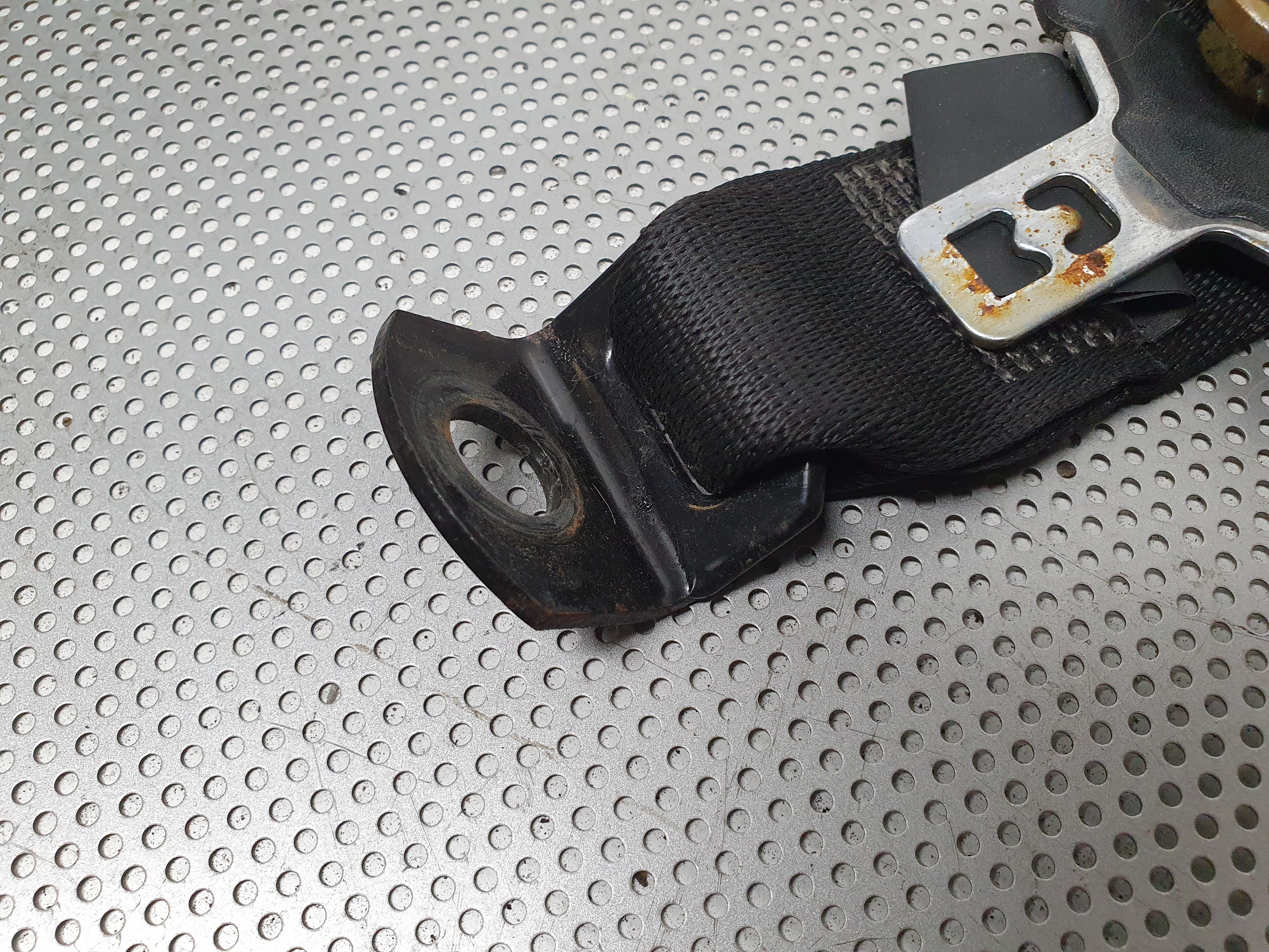 Right rear seatbelt MERCEDES-BENZ Classe M (W163) Imagem-1
