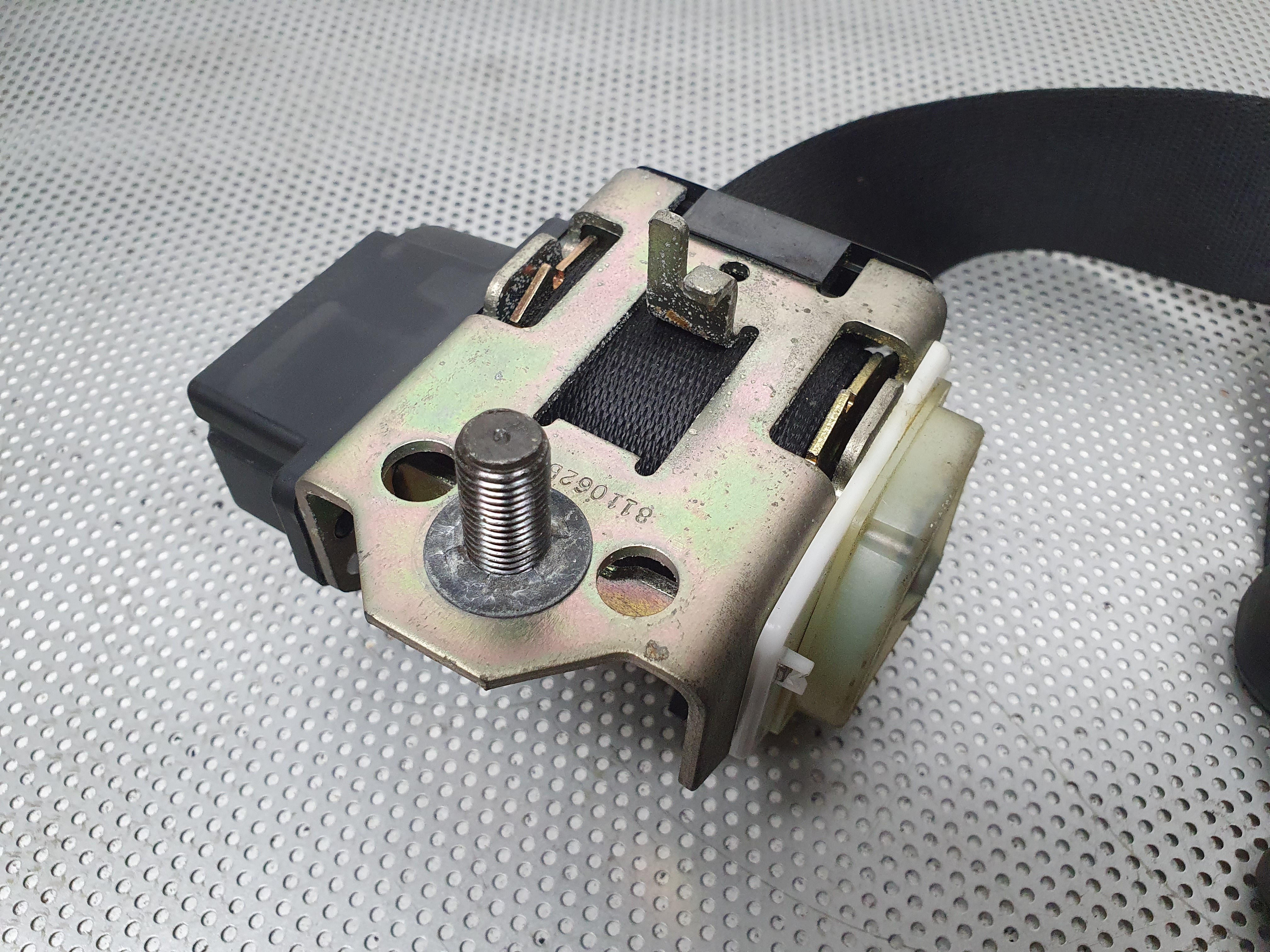 Right rear seatbelt MERCEDES-BENZ Classe M (W163) Imagem-4