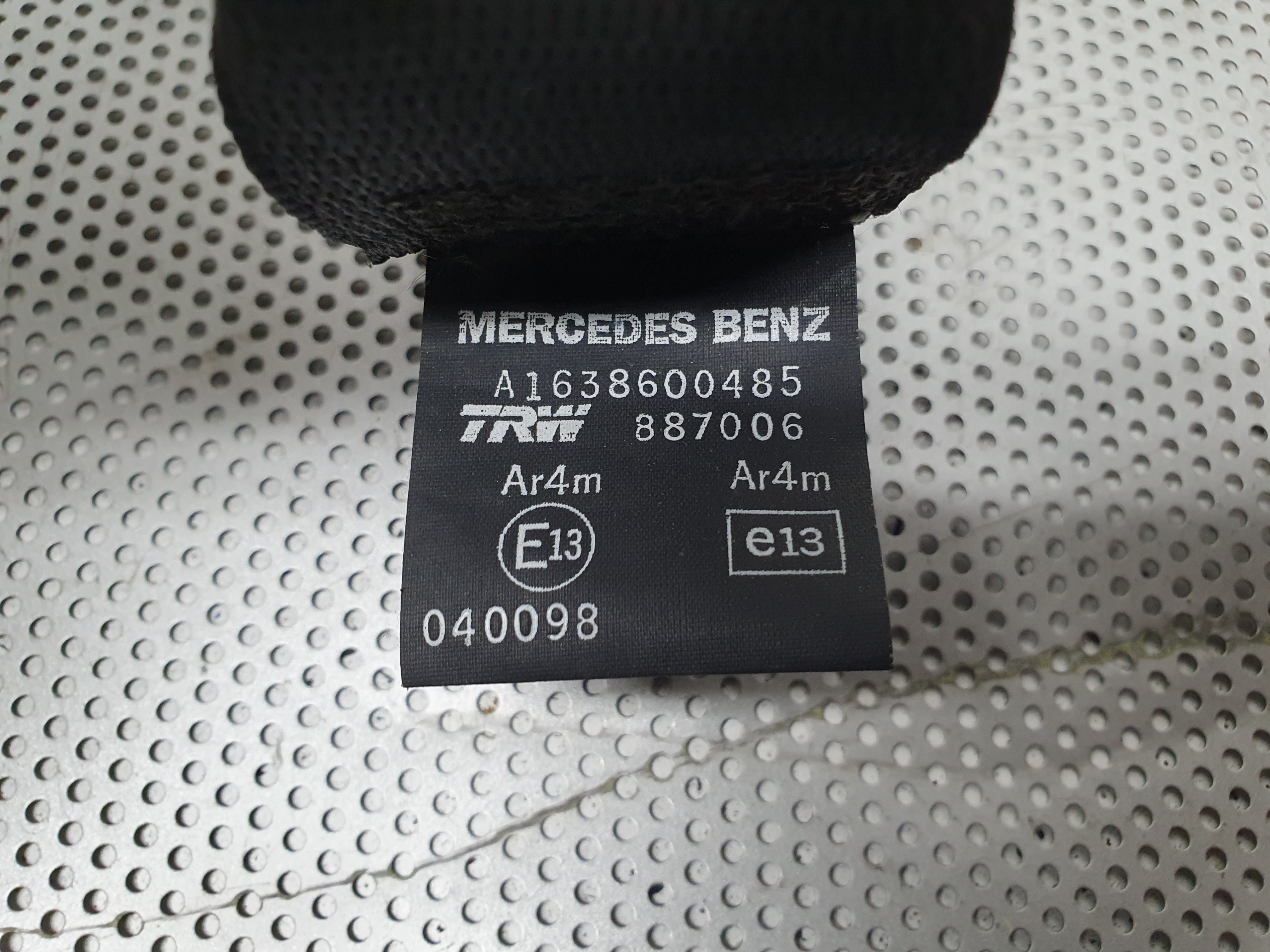 Right rear seatbelt MERCEDES-BENZ Classe M (W163) Imagem-5
