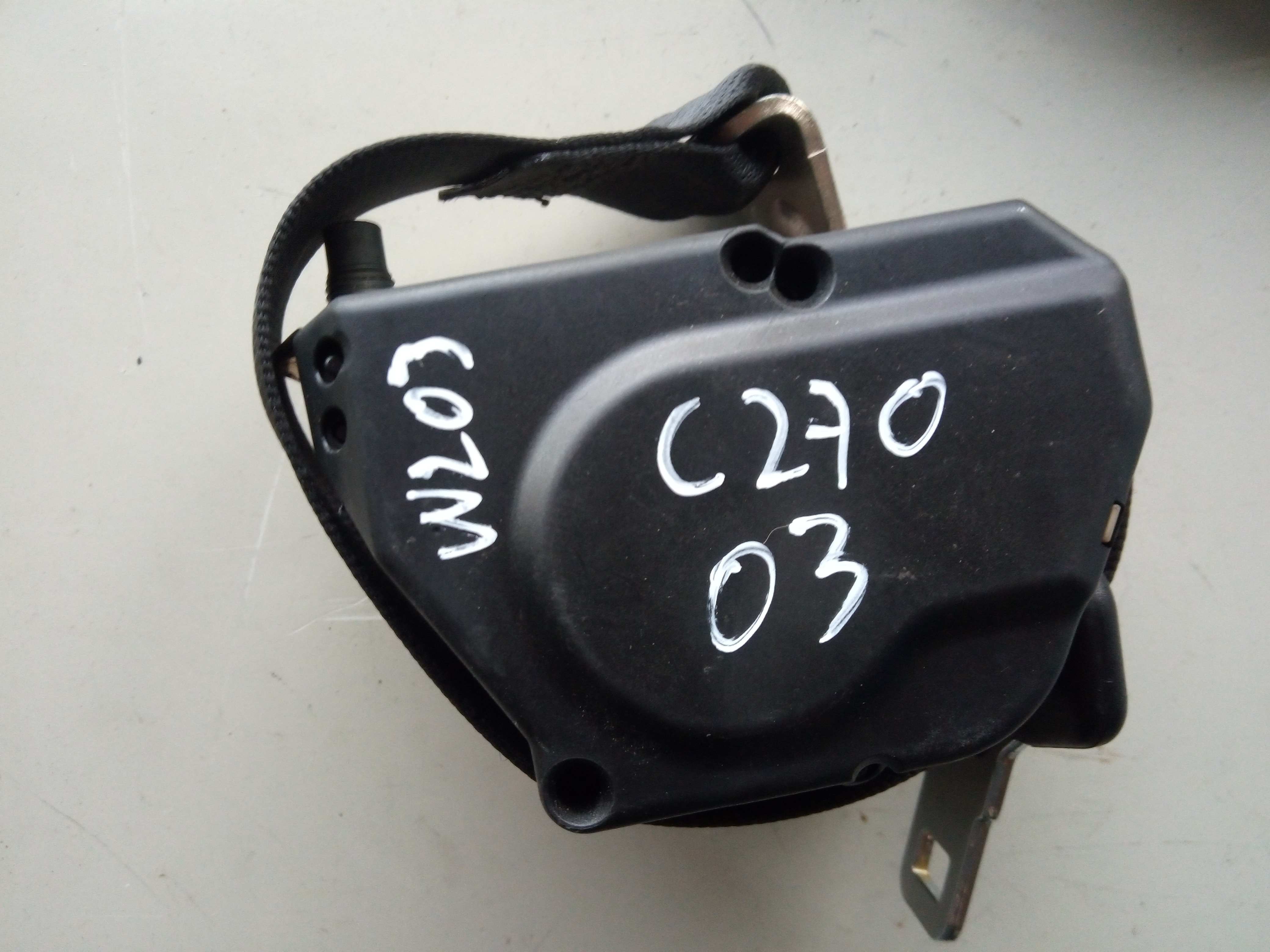 Left rear seatbelt MERCEDES-BENZ Classe C (W203)