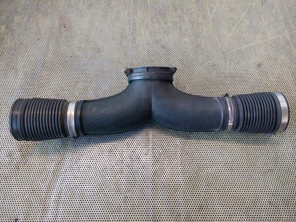 Tuyau d'admission d'air  PORSCHE Cayenne (9PA) Imagem-2