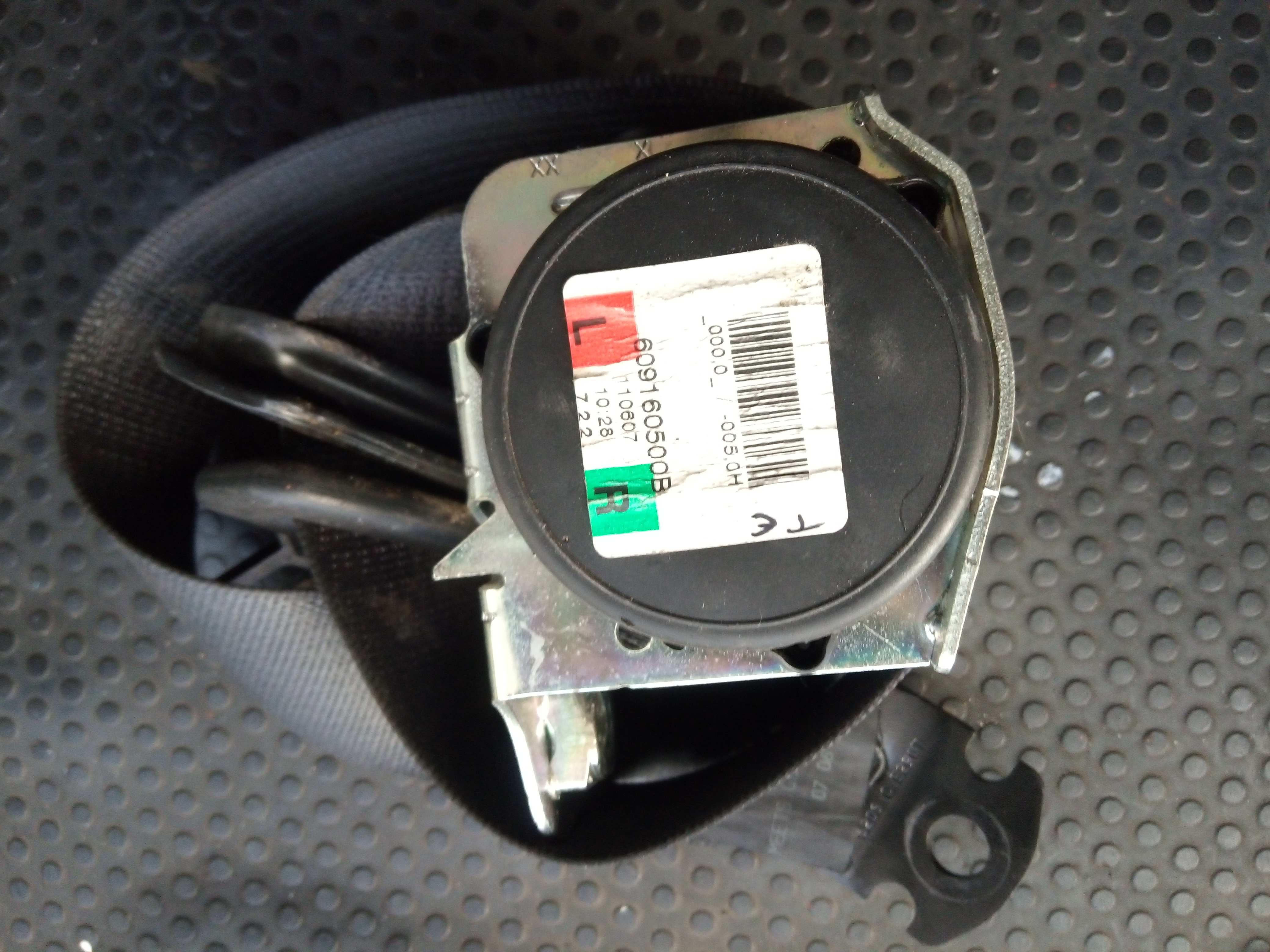 Left rear seatbelt OPEL Corsa D Imagem-1
