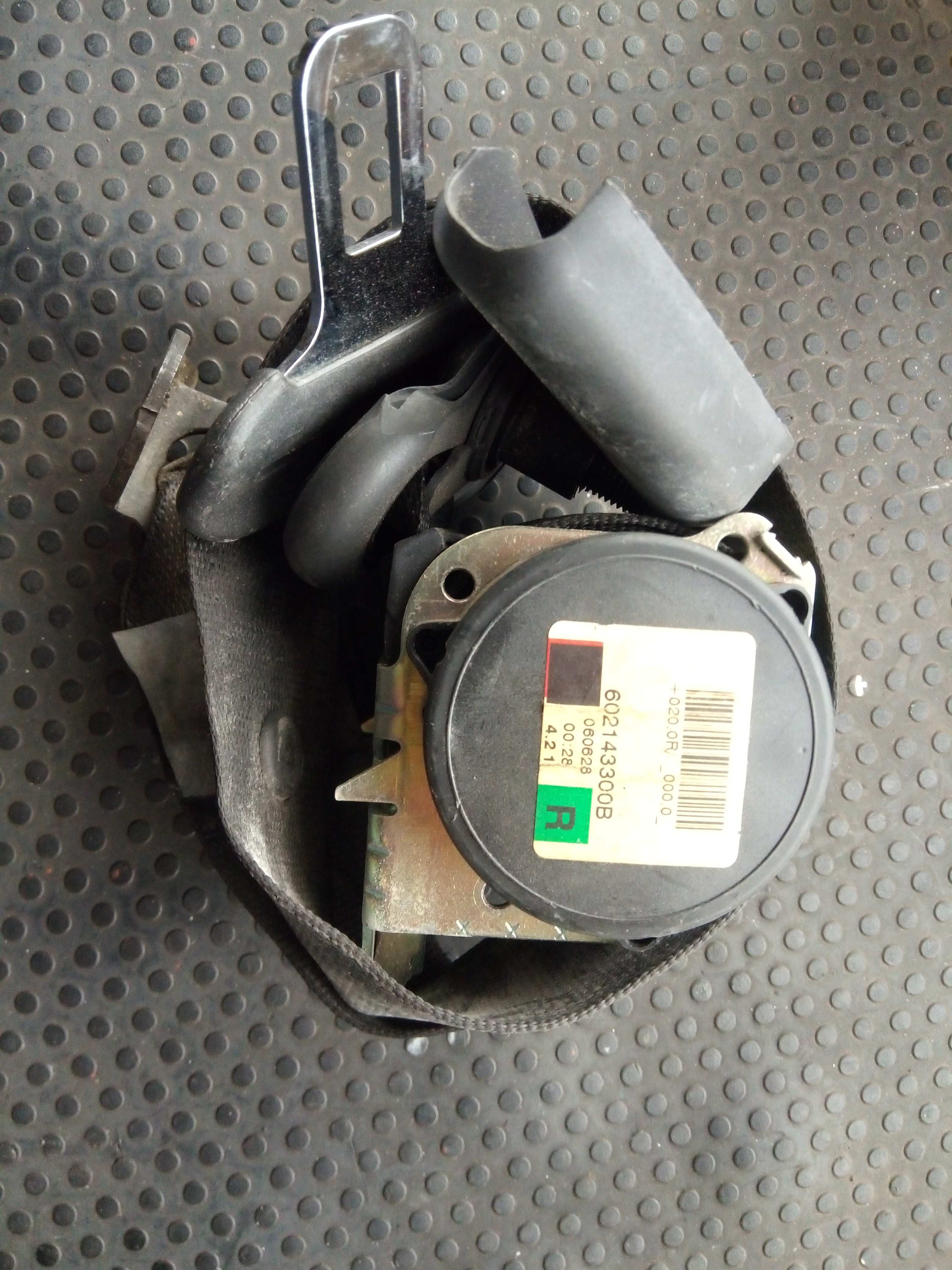 Right rear seatbelt OPEL Astra H Hatchback (L48) Imagem-1