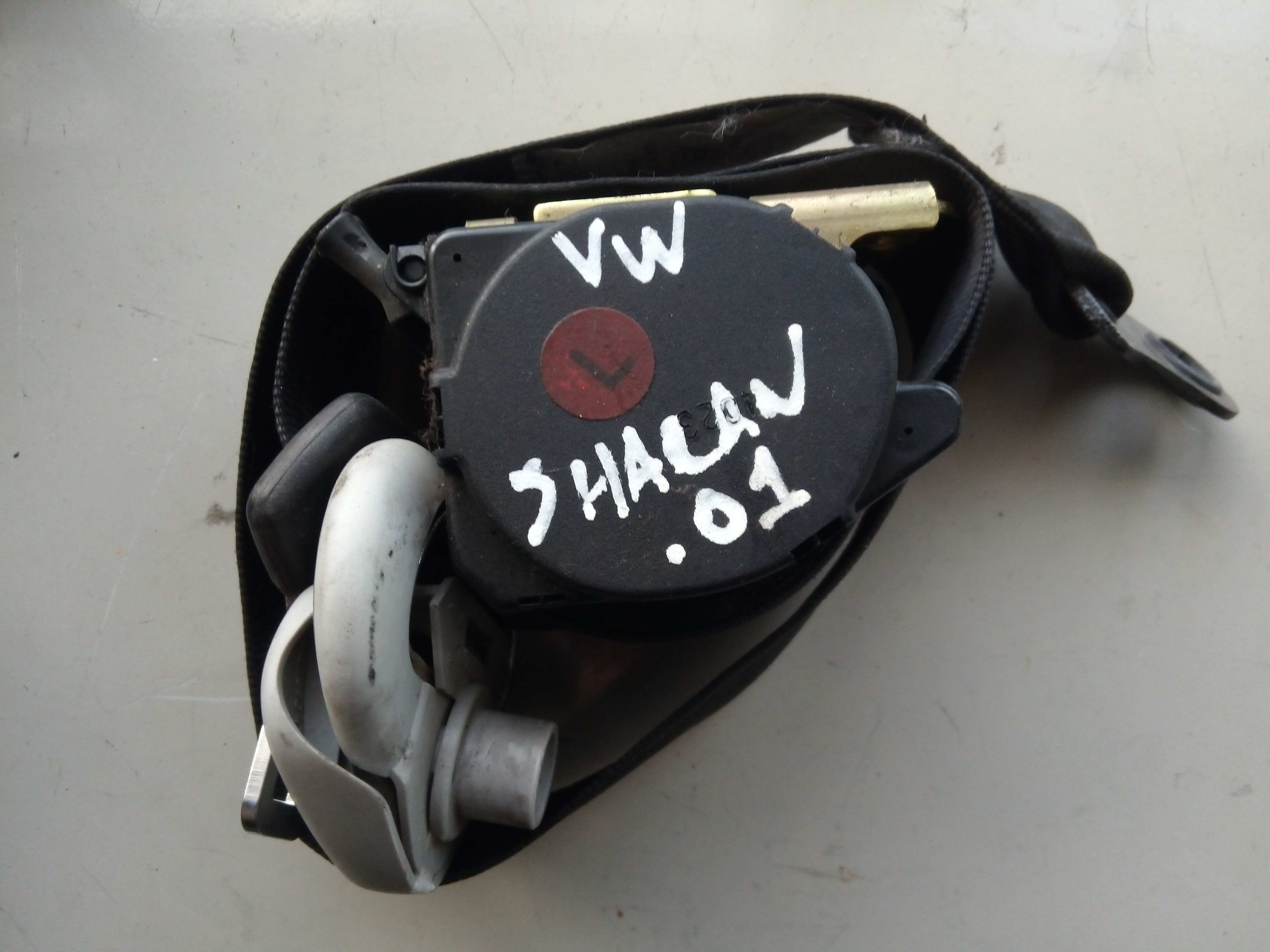 Left rear seatbelt VOLKSWAGEN Sharan (7M)