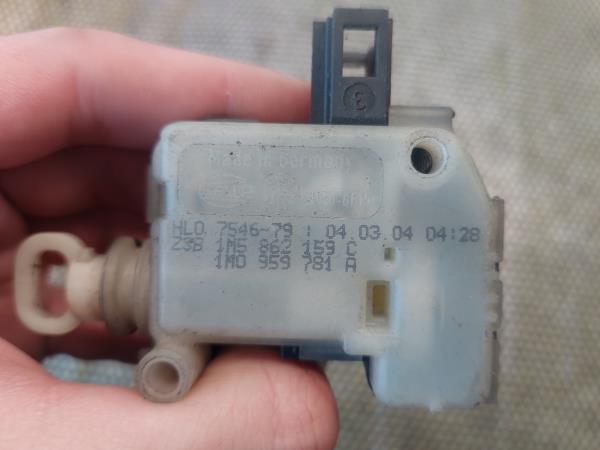 Motor Fecho Mala SEAT Ibiza III (6L1) Imagem-2