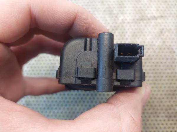 Motor Fecho Combustivel OPEL Corsa C Imagem-2