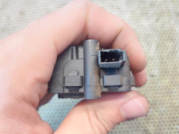 Motor Fecho Combustivel OPEL Corsa C Imagem-2