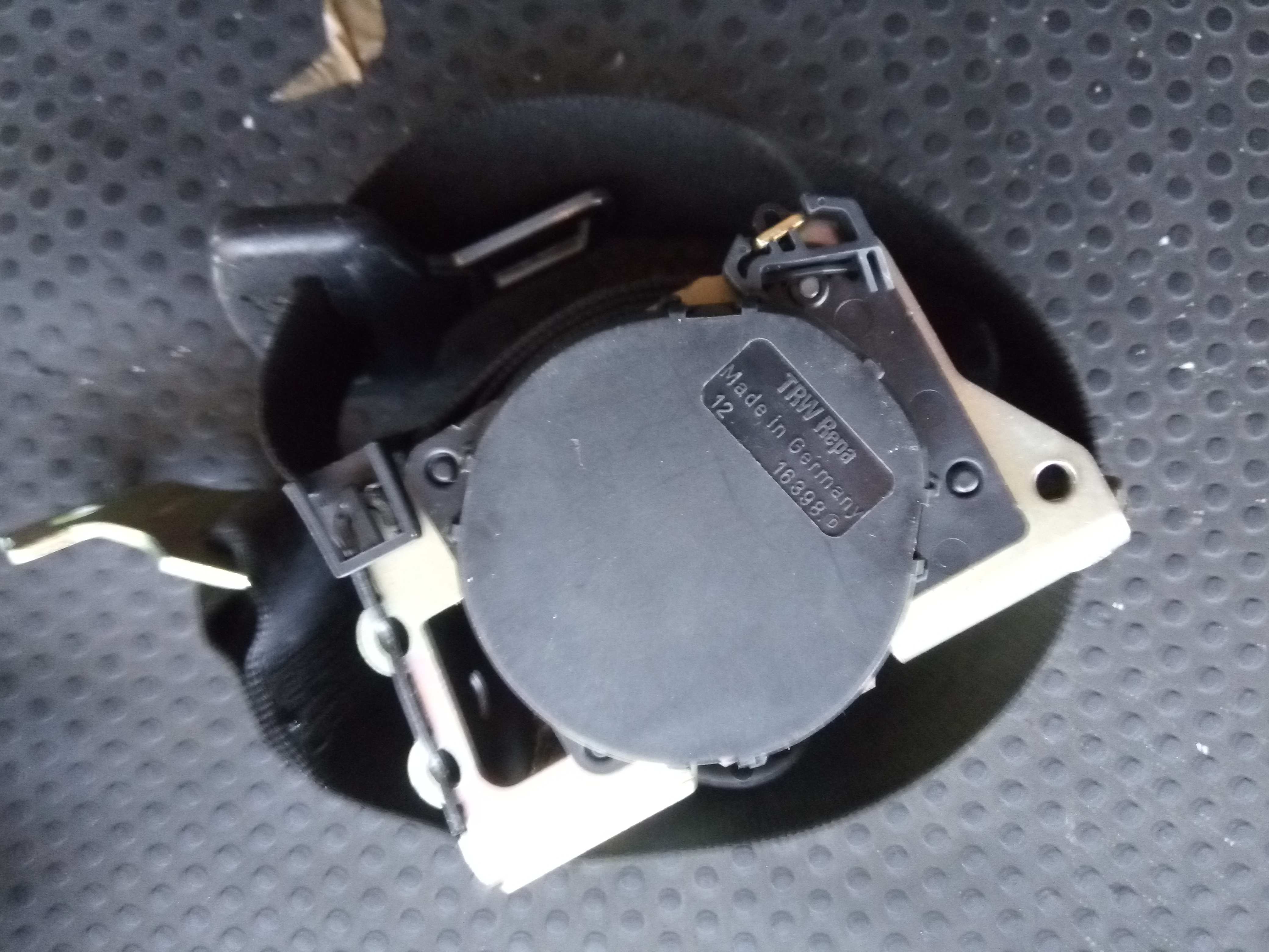 Left rear seatbelt BMW 3 (E46) Imagem-1