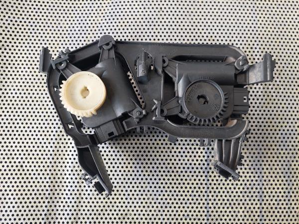 Motor del compuerta de la calefacción SEAT Ibiza IV (6J5, 6P1) Imagem-1