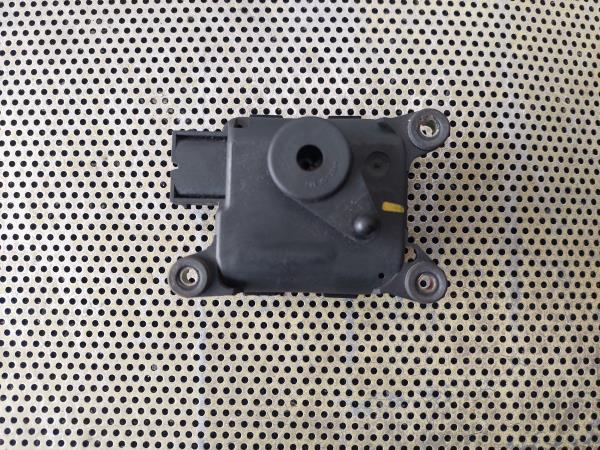 Motor del compuerta de la calefacción OPEL Astra G Caravan (F35_) Imagem-3