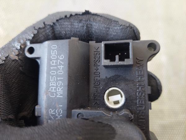 Motor del compuerta de la calefacción MITSUBISHI Carisma Sedan (DA_) Imagem-3