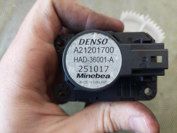 Motor del compuerta de la calefacción RENAULT Clio IV (BH_) Imagem-2