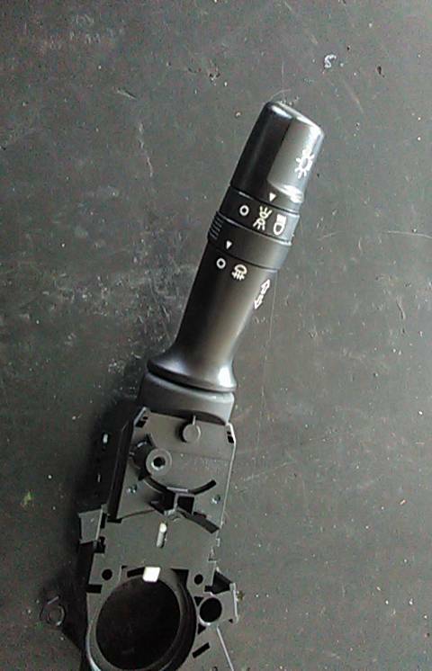 Conjunto / manetes de luzes e limpa vidros KIA Rio III (UB)