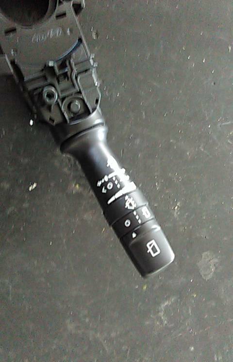 Conjunto / manetes de luzes e limpa vidros KIA Rio III (UB) Imagem-1