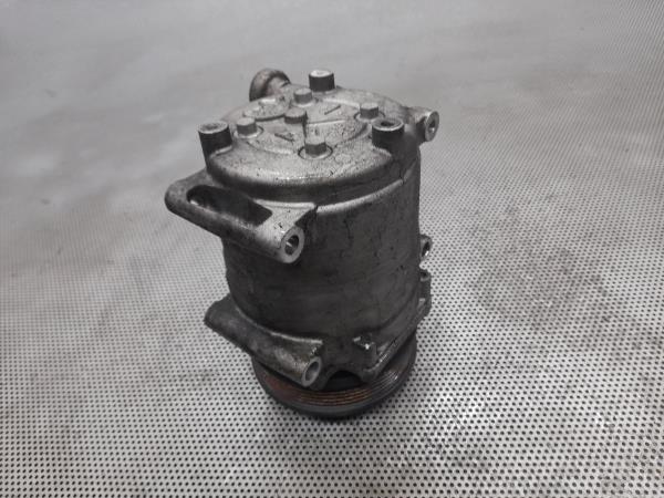 Compressor AC FORD Fiesta VI (CB1, CCN) Imagem-4 Compressor AC FORD Fiesta VI (CB1, CCN) Imagem-4