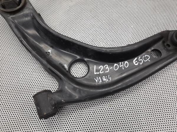 Braccio di sospensione anteriore sinistro TOYOTA Yaris (_P9_) Imagem-2
