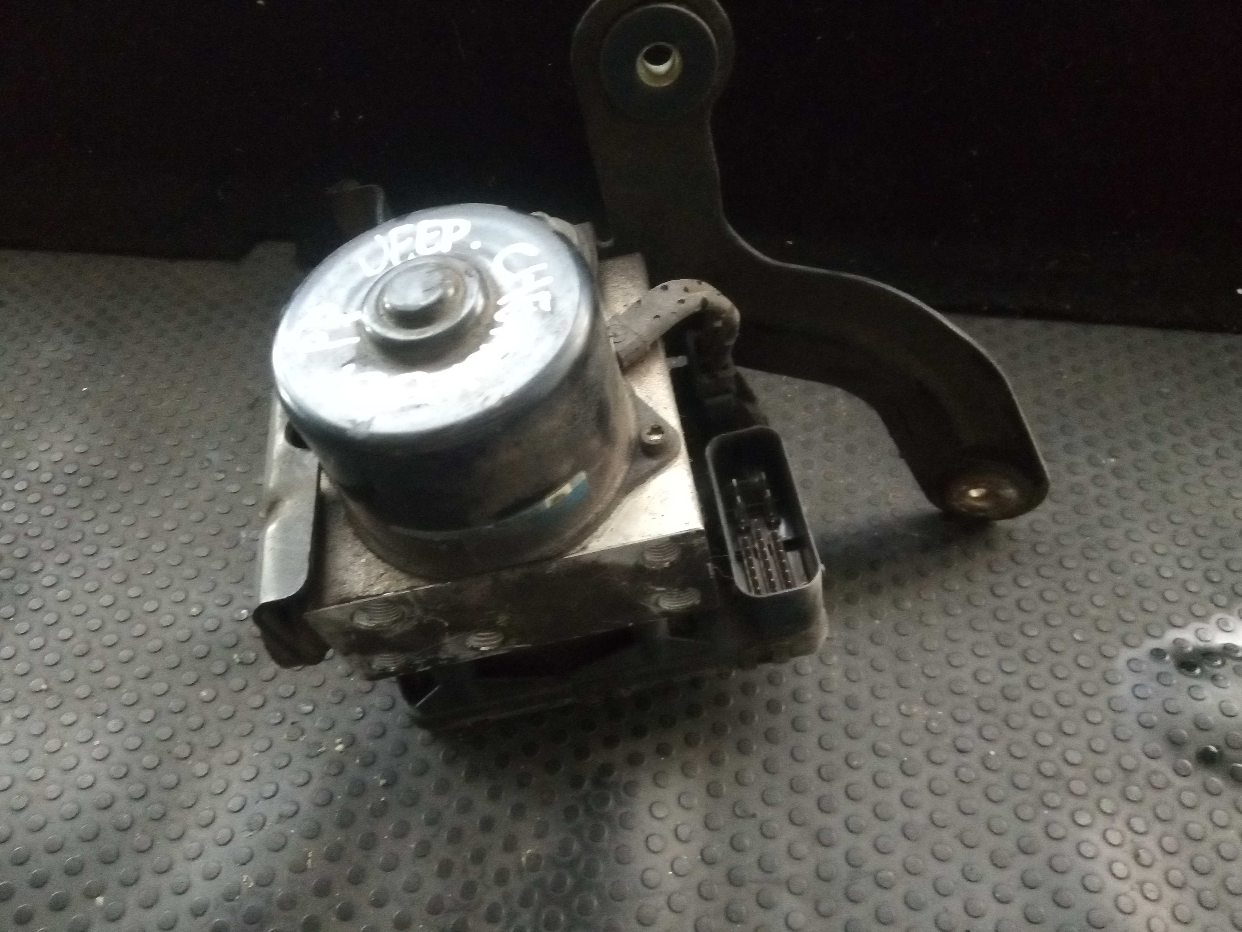 ABS JEEP Grand Cherokee II (WJ, WG) Imagem-1 ABS JEEP Grand Cherokee II (WJ, WG) Imagem-1