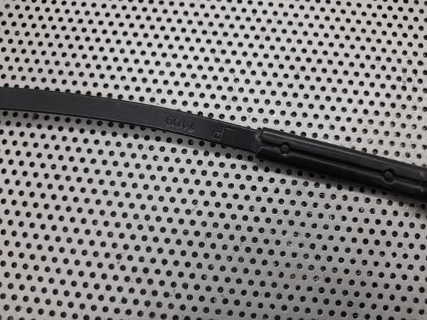 Braccio del tergicristallo anteriore destro TOYOTA Yaris (_P9_) Imagem-4