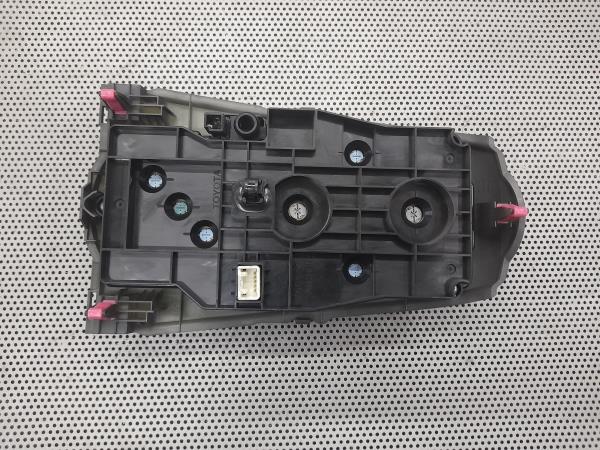 Comando clima TOYOTA Yaris (_P9_) Imagem-1