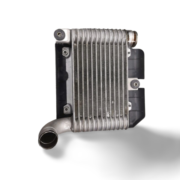 Radiatore intercooler TOYOTA Yaris (_P9_) Imagem-1