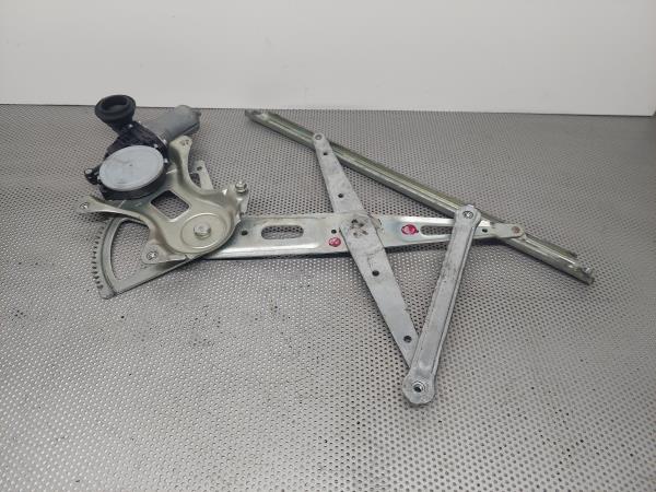 Elevador vidros frente direito TOYOTA Urban Cruiser (_P1_)