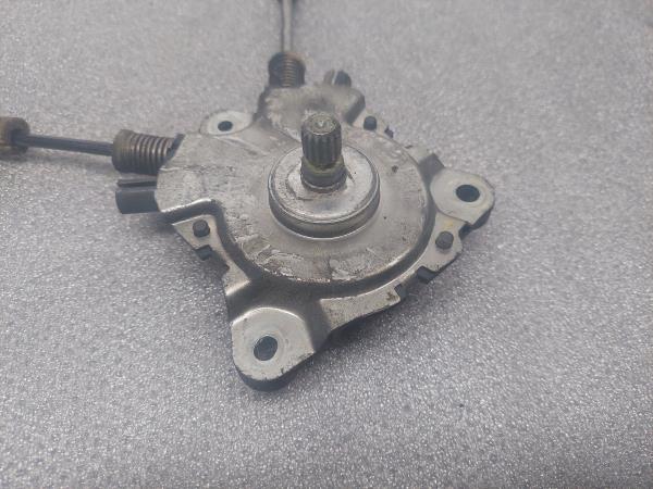 Elevador vidros frente direito TOYOTA Corolla Sedan (_E10_) Imagem-1