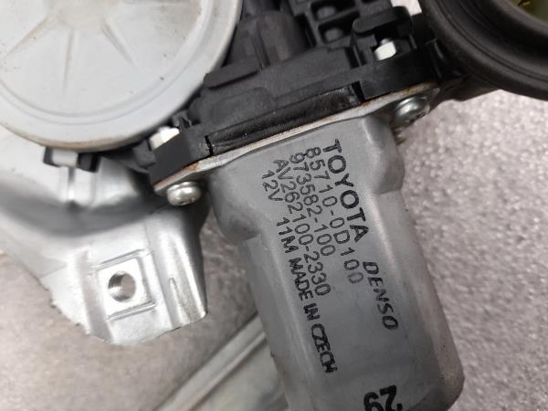 Elevador vidros frente direito TOYOTA Yaris (_P9_) Imagem-4